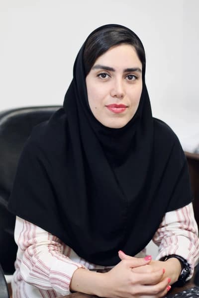 سمانه علیزاده  تصویر
